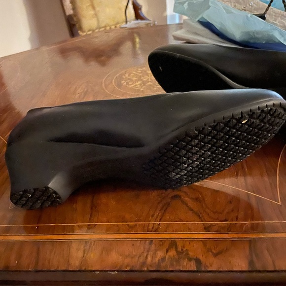 Women’s safe T Step Shoes - Picture 7 of 7